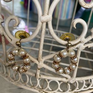 Pearl earrings for pierced ears